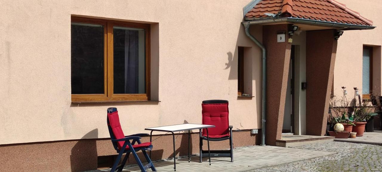 Ferienwohnung -1- auf einem rustikalen 3 Seitenhof Göda Exterior foto