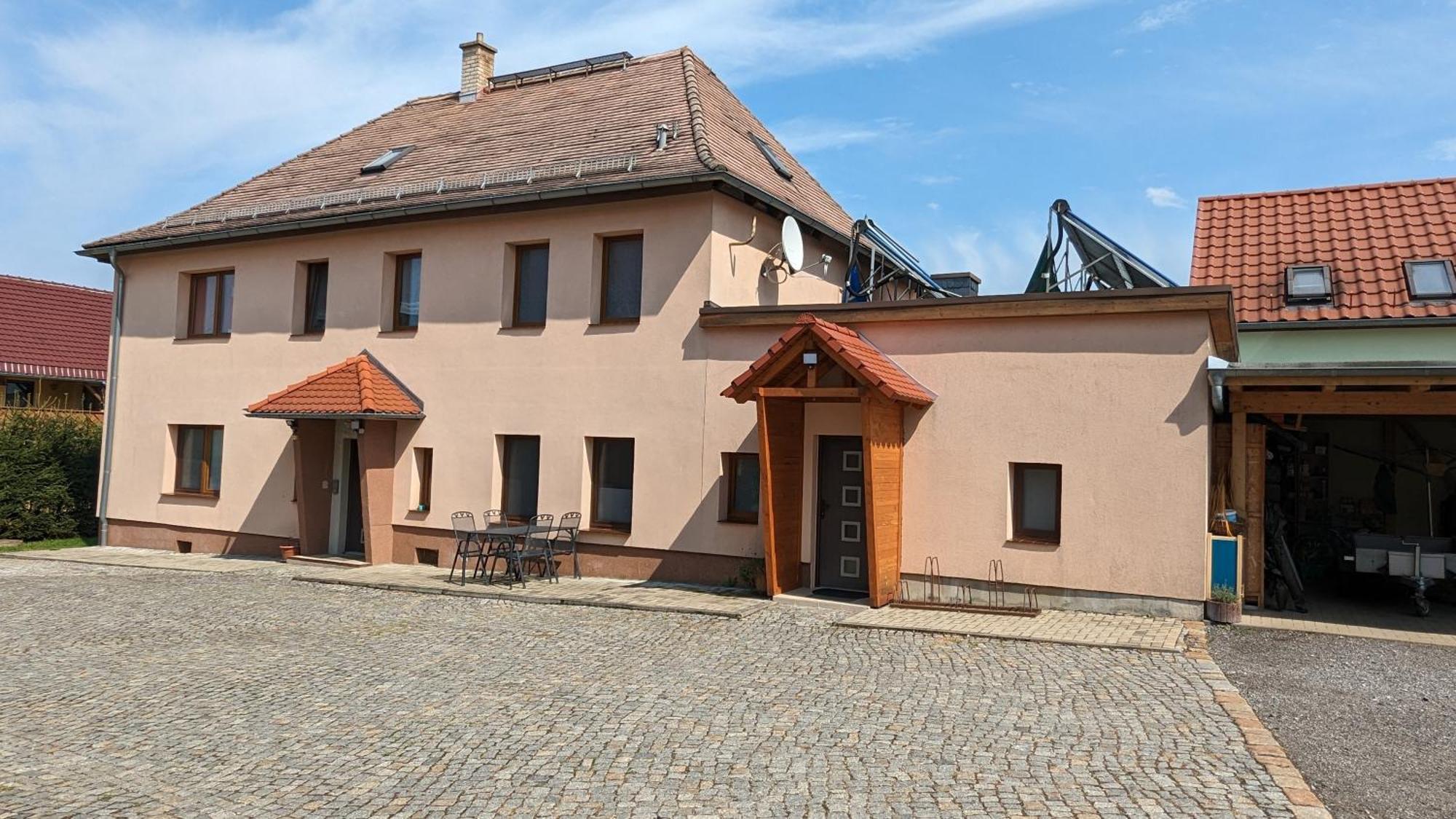 Ferienwohnung -1- auf einem rustikalen 3 Seitenhof Göda Exterior foto