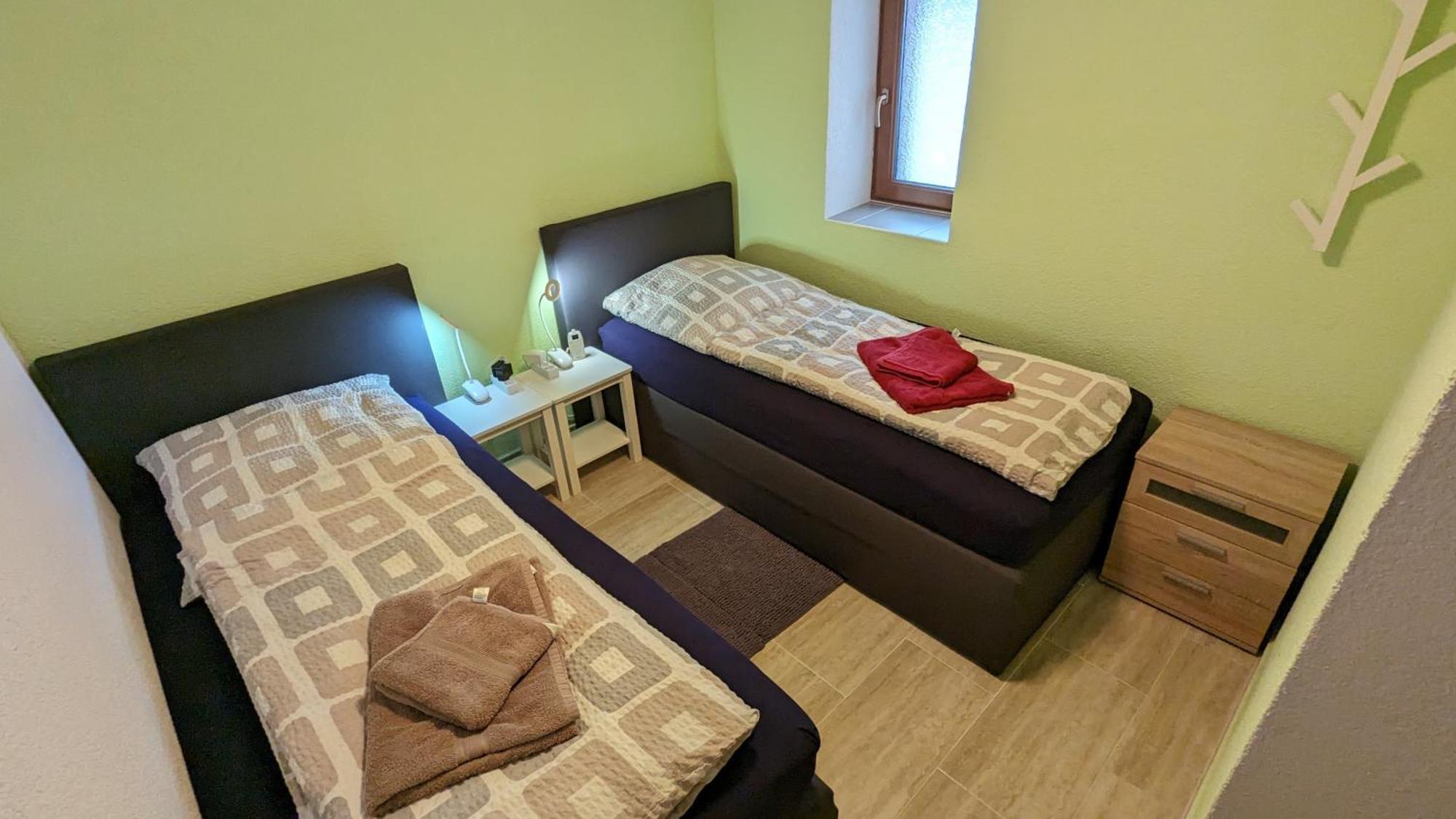 Ferienwohnung -1- auf einem rustikalen 3 Seitenhof Göda Zimmer foto