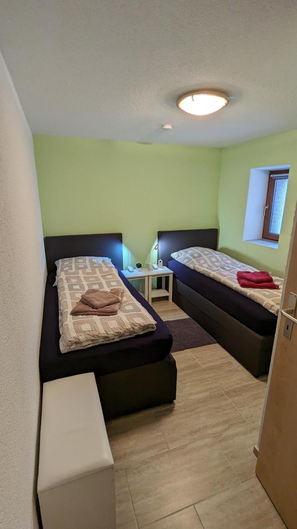 Ferienwohnung -1- auf einem rustikalen 3 Seitenhof Göda Zimmer foto